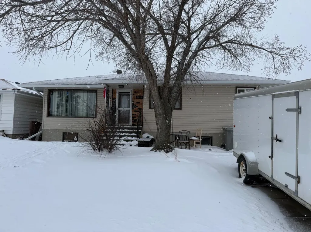 5015 46 Avenue Millet AB T0C1Z0