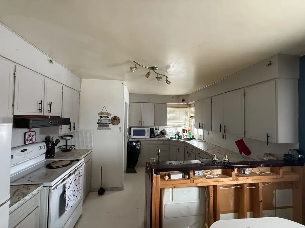 5015 46 Avenue Millet AB T0C1Z0