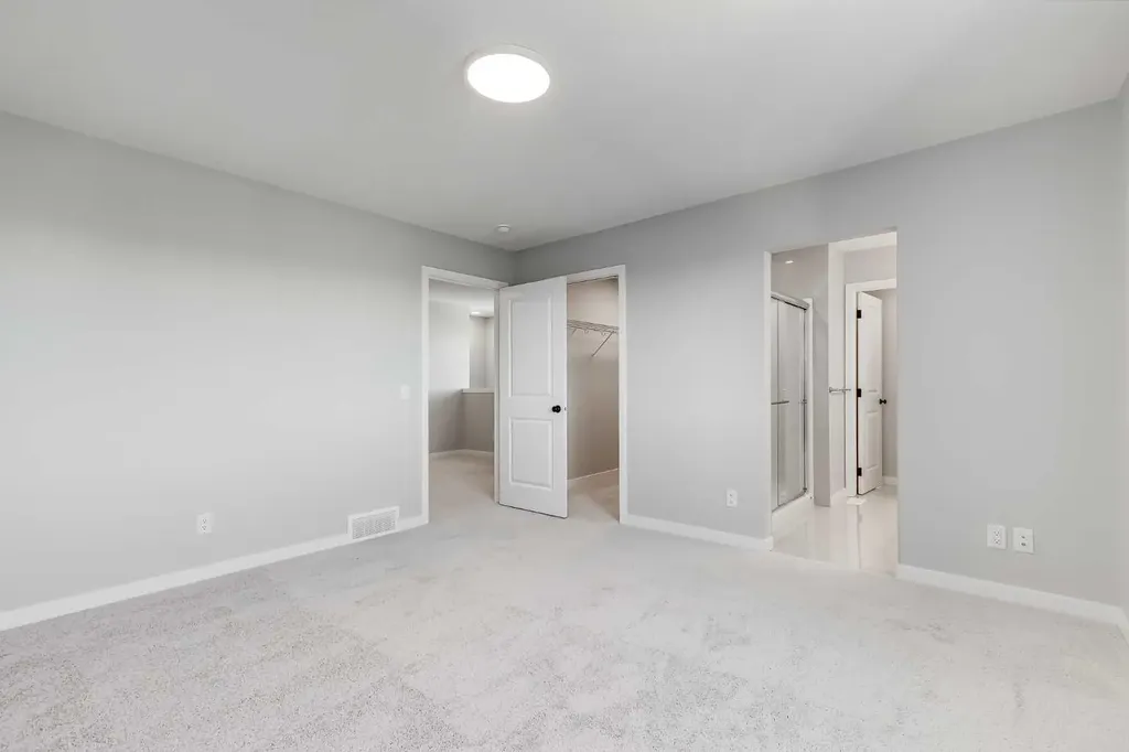533 Sawgrass Green NW Airdrie AB T4B 5V2