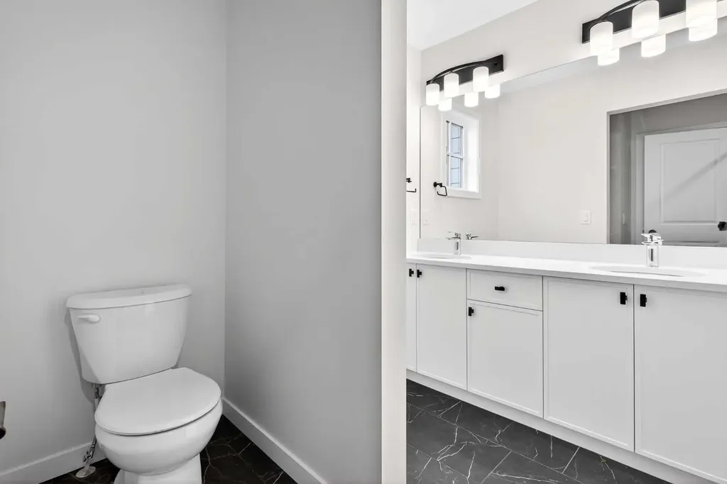 533 Sawgrass Green NW Airdrie AB T4B 5V2