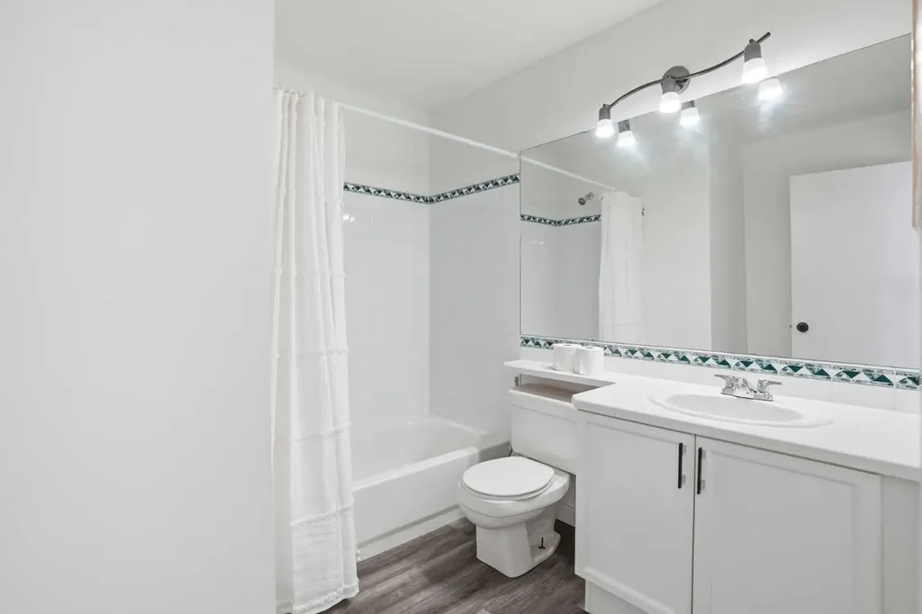113 Mt Lorette Place SE Calgary AB T2Z 2M1