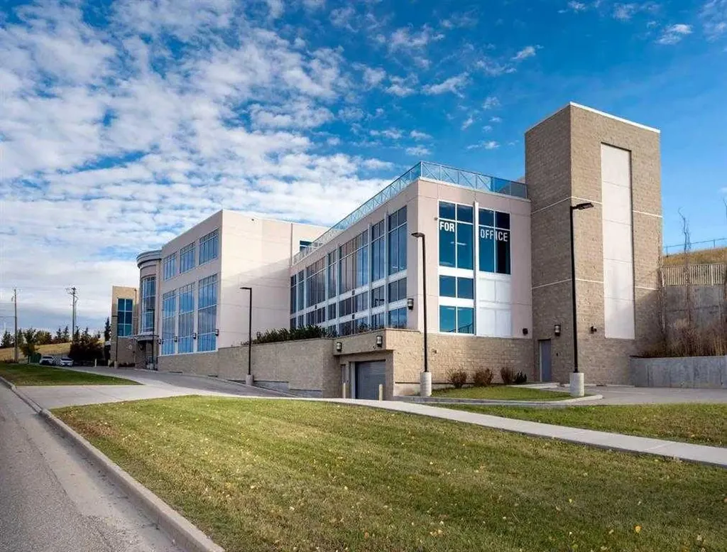 7136 11 Street NE Calgary AB T2E 8X3