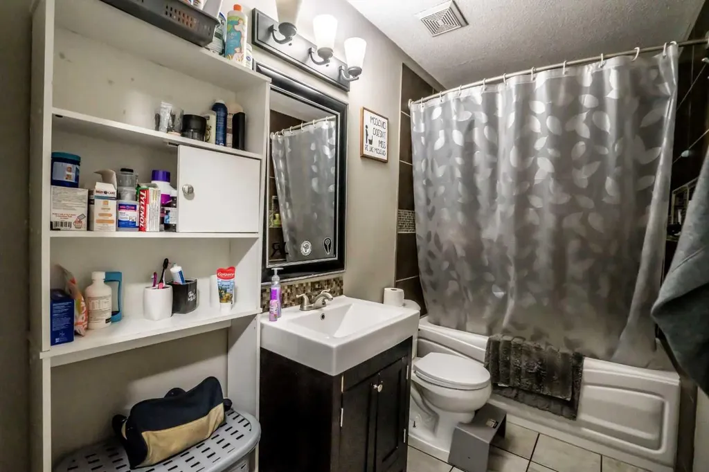 8322 95 Street Peace River AB T0H1W0