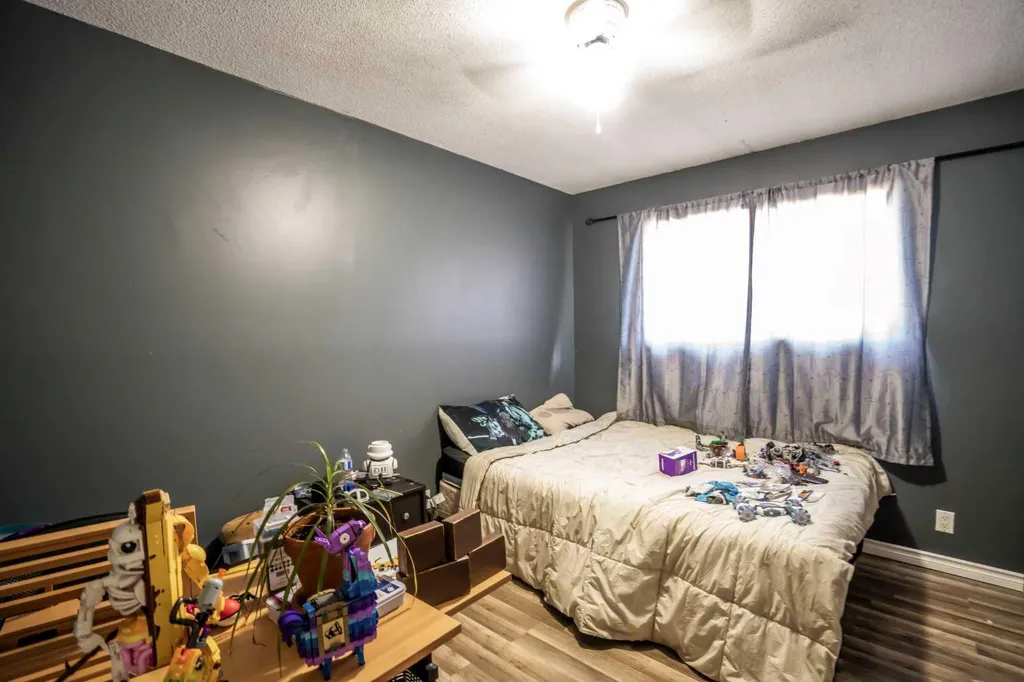 8322 95 Street Peace River AB T8S 1Y6