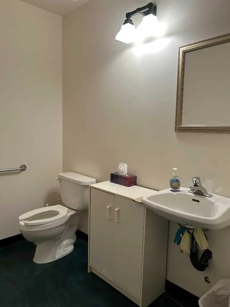 1601 Dunmore Road SE Medicine Hat AB T1A 1Z8