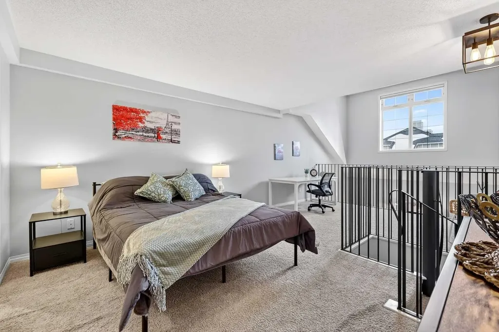 1808 36 Avenue SW Calgary AB T2T 6J2