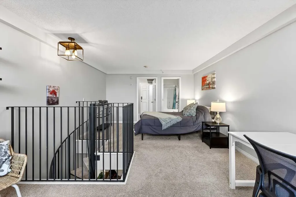 1808 36 Avenue SW Calgary AB T2T 6J2