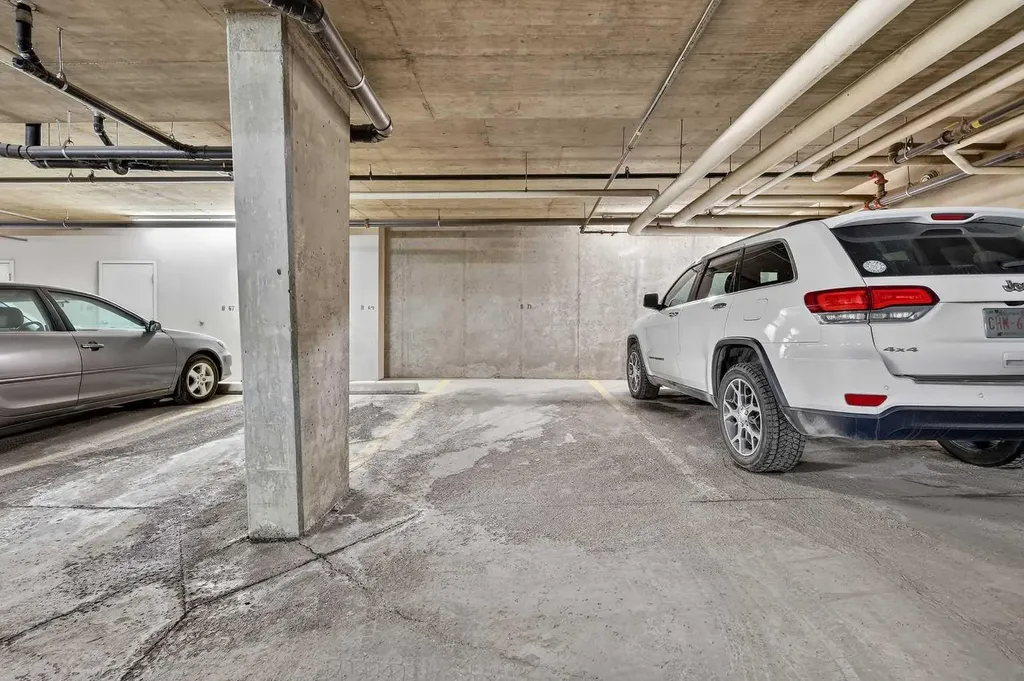 1808 36 Avenue SW Calgary AB T2T 6J2