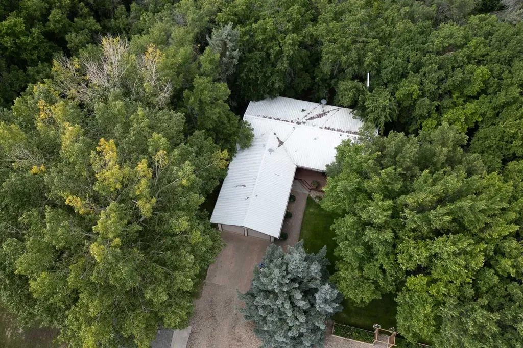 203037 Twp Road 174 Rural Vulcan County AB T0L 1G0