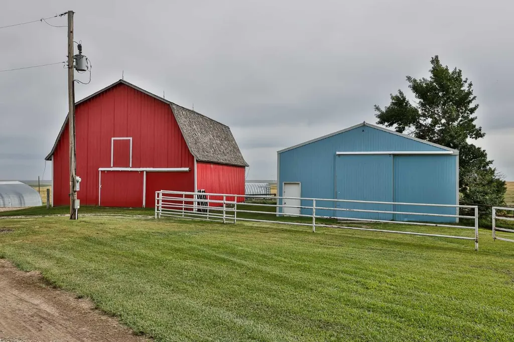 203037 Twp Road 174 Rural Vulcan County AB T0L 1G0