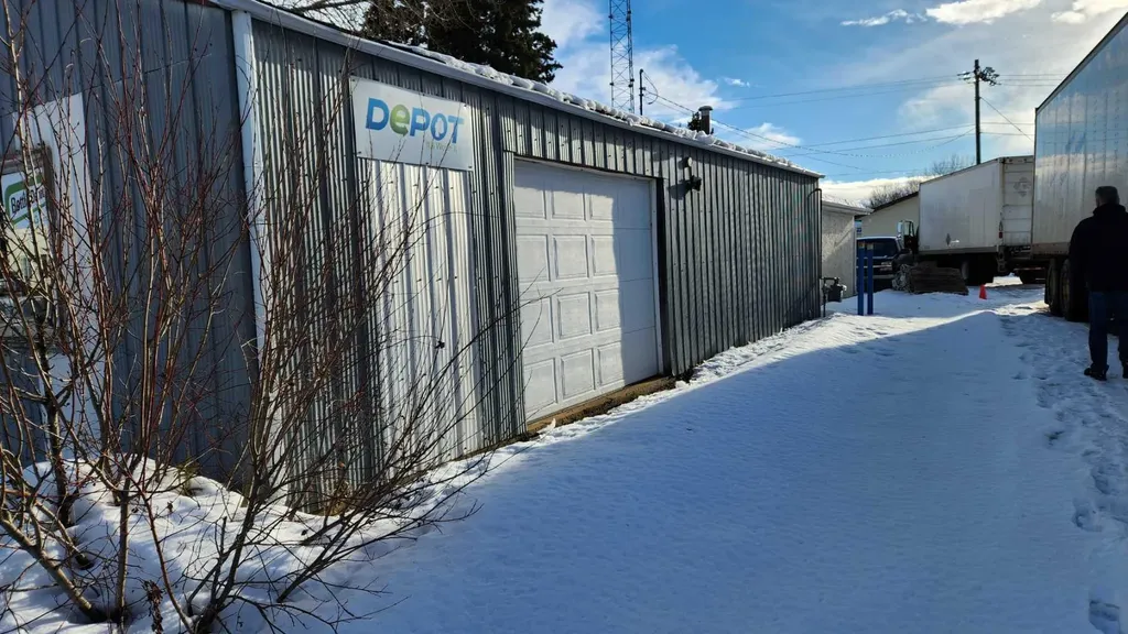 1, 3, 5 Main Street Hay Lakes AB T0B 1W0