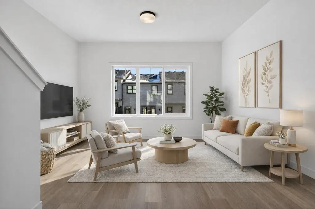 2231 81st Street SW Calgary AB T3H 3V8