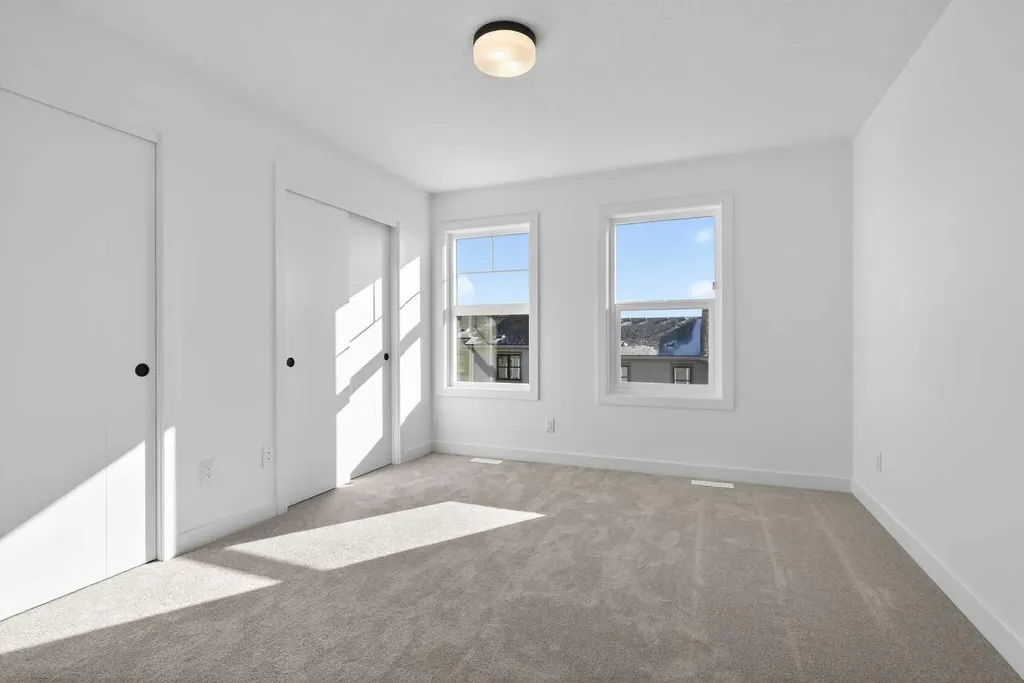 2231 81st Street SW Calgary AB T3H 3V8
