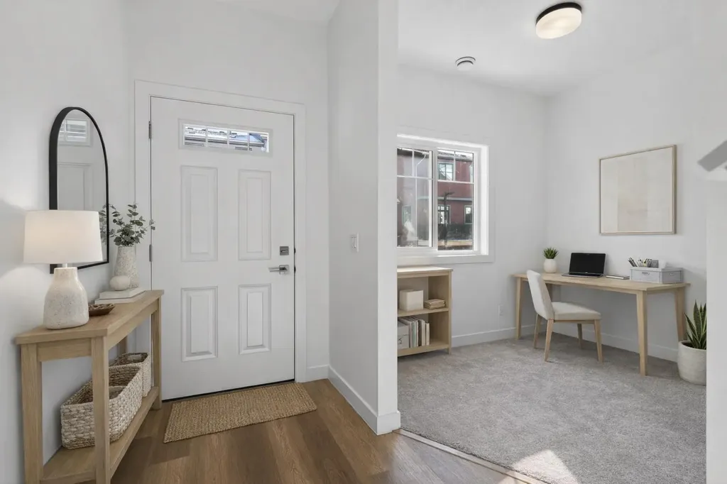 2231 81st Street SW Calgary AB T3H 3V8