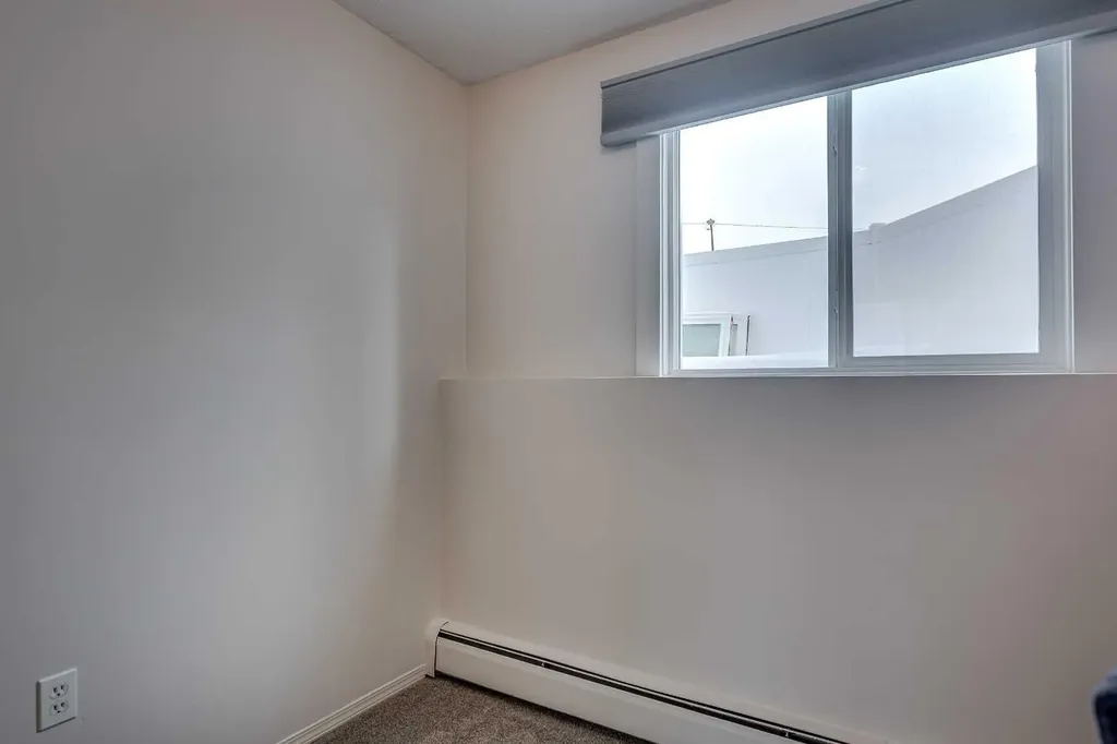 5 Stanton Street Red Deer AB T4N 0B9