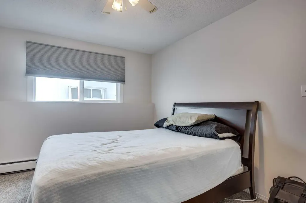5 Stanton Street Red Deer AB T4N 0B9
