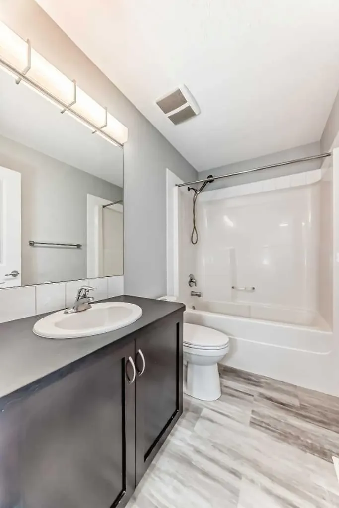 397 Rainbow Falls Drive Chestermere AB T1X 0L1