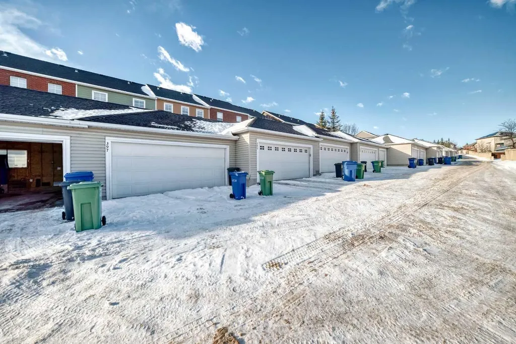 397 Rainbow Falls Drive Chestermere AB T1X 0L1