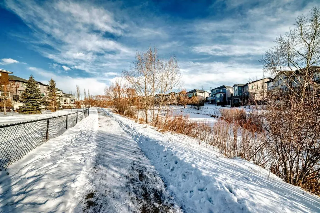 397 Rainbow Falls Drive Chestermere AB T1X 0L1