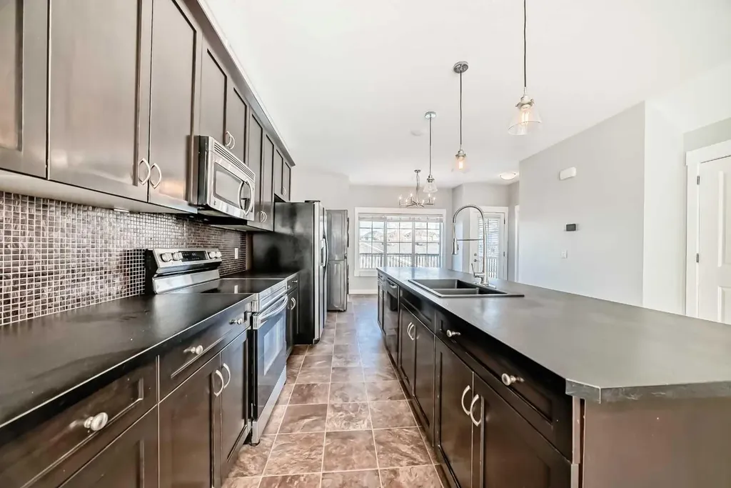 397 Rainbow Falls Drive Chestermere AB T1X 0L1