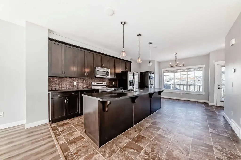 397 Rainbow Falls Drive Chestermere AB T1X 0L1