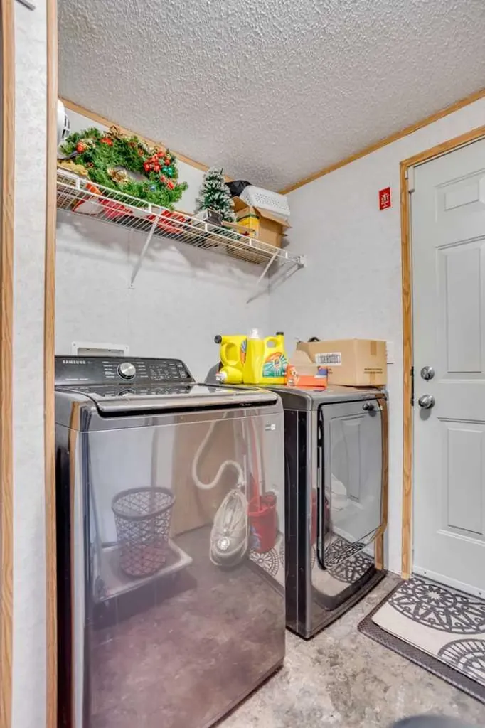 209 Waterhouse Street Fort Mcmurray AB T9K2T1