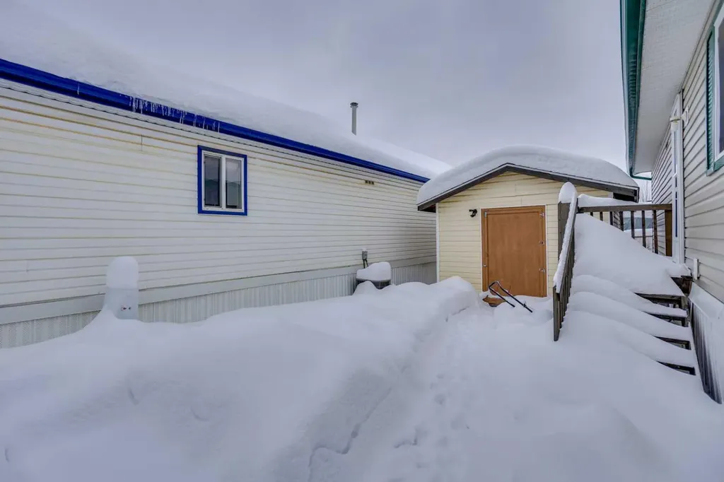 209 Waterhouse Street Fort Mcmurray AB T9K2T1