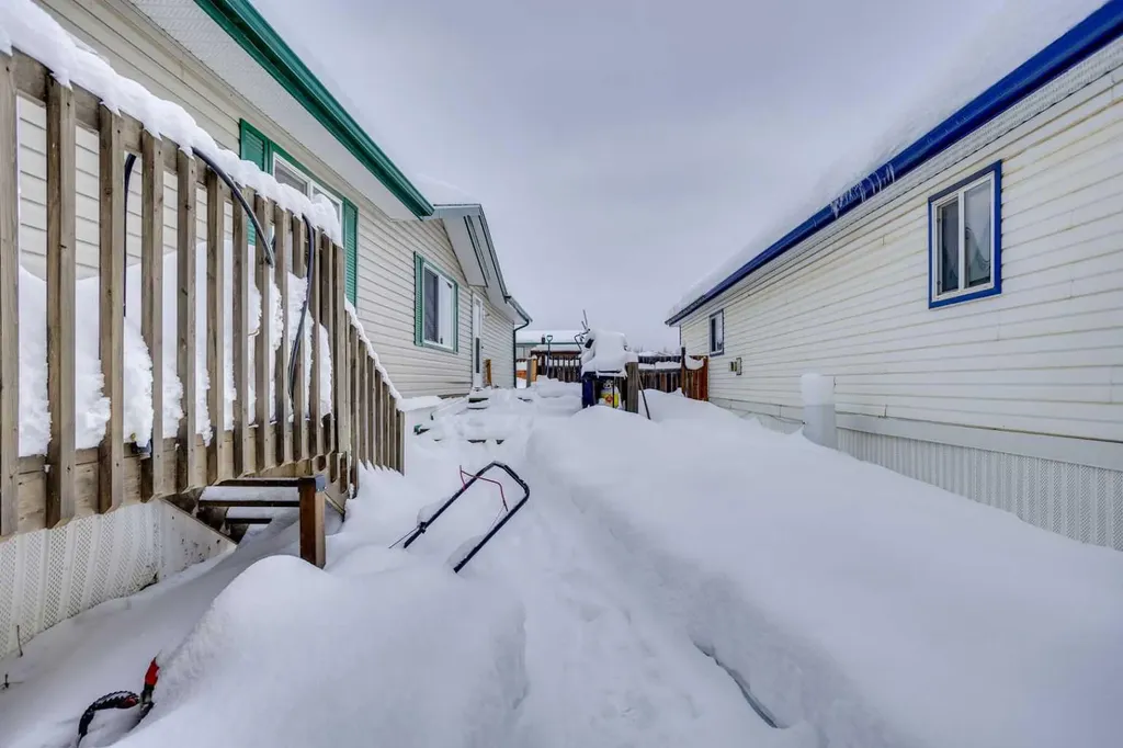 209 Waterhouse Street Fort Mcmurray AB T9K2T1