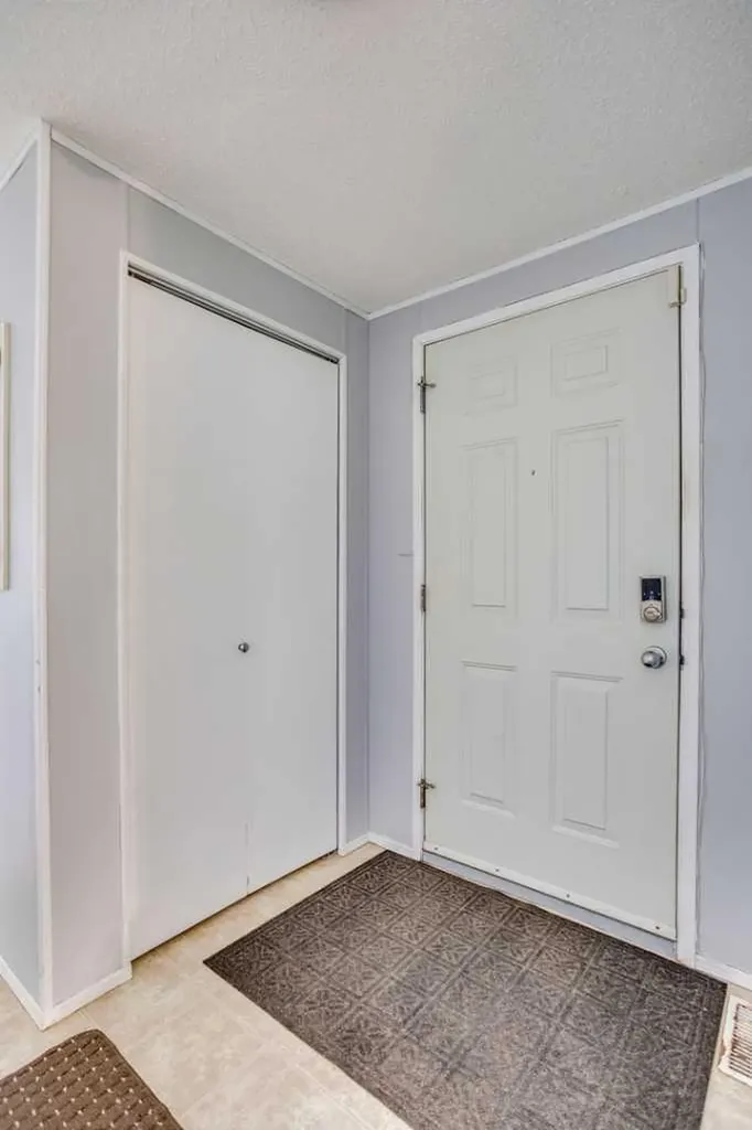 209 Waterhouse Street Fort Mcmurray AB T9K2T1
