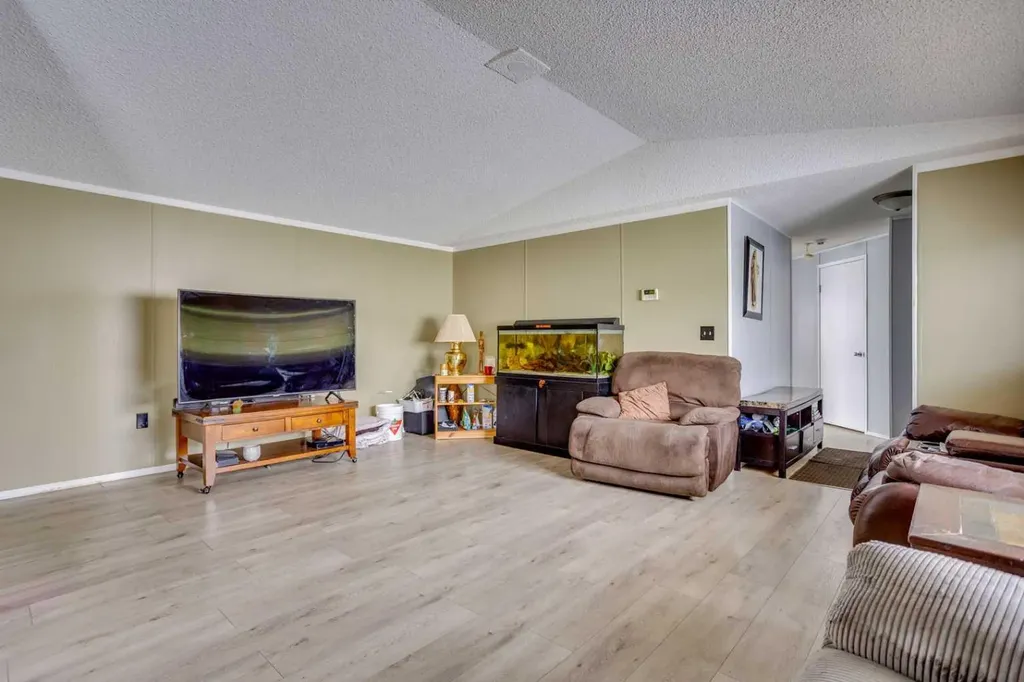 209 Waterhouse Street Fort Mcmurray AB T9K2T1