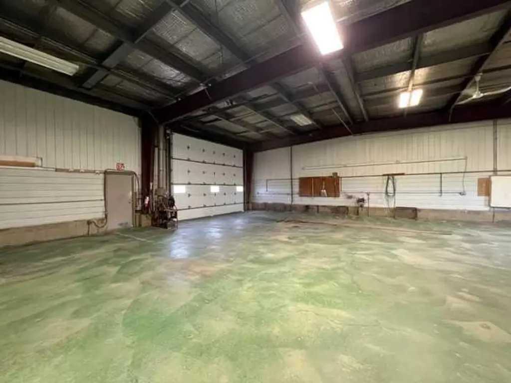 5124 47 Avenue Spirit River AB T0H 3G0