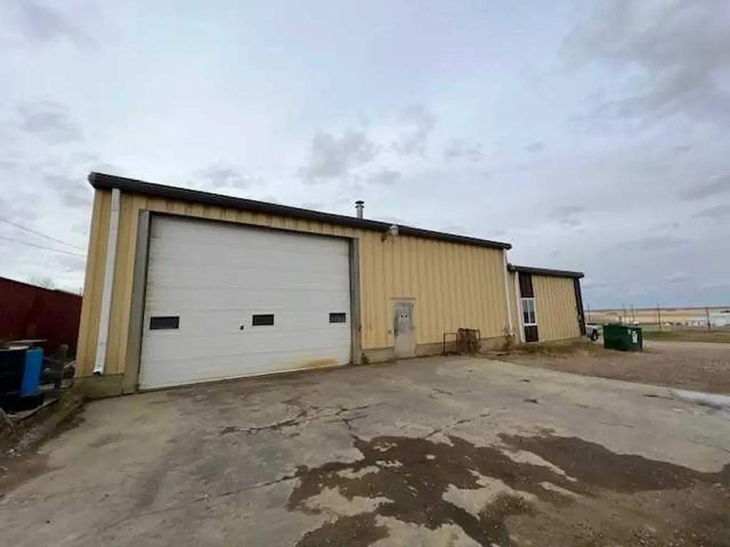 5124 47 Avenue Spirit River AB T0H 3G0