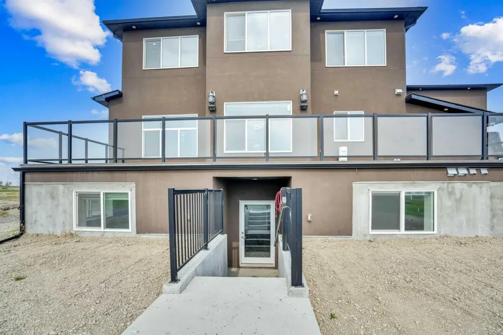 275113 Twp Road 240 Rural Rocky View County AB T1X 2H3