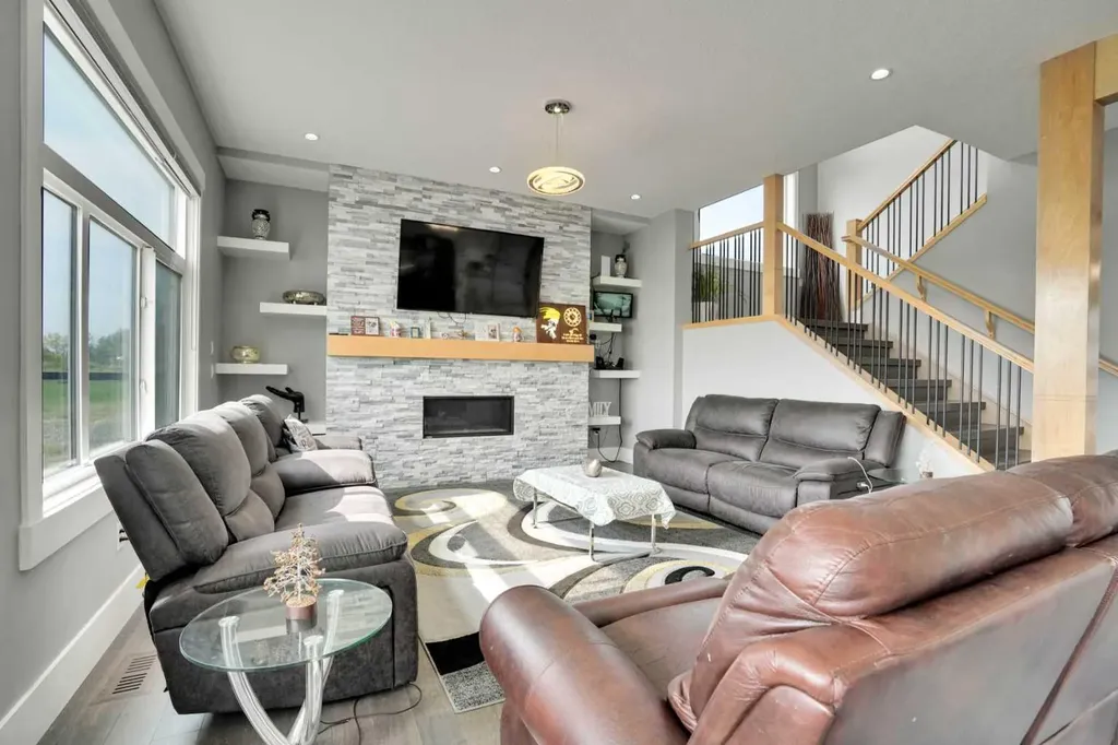 275113 Twp Road 240 Rural Rocky View County AB T1X 2H3