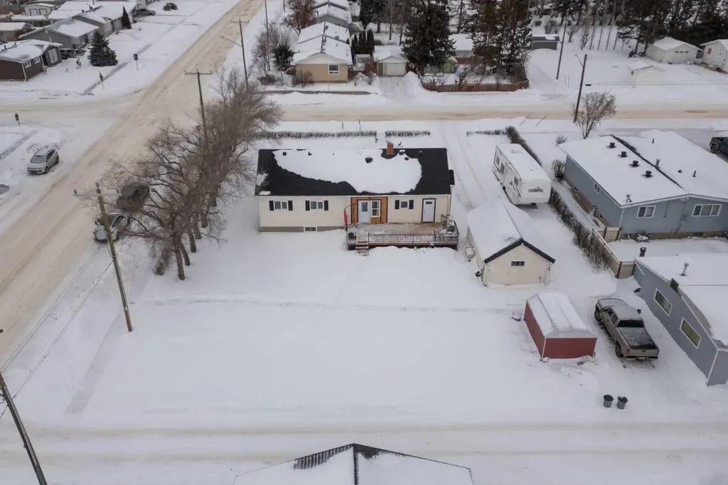 5615 49 Avenue Killam AB T0B 2L0