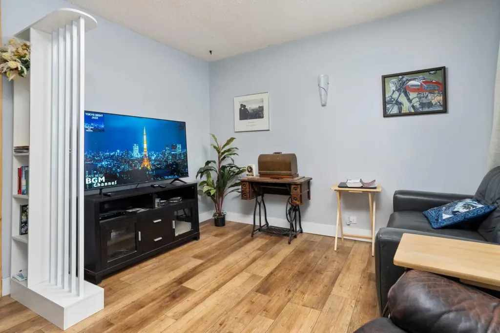 5615 49 Avenue Killam AB T0B 2L0