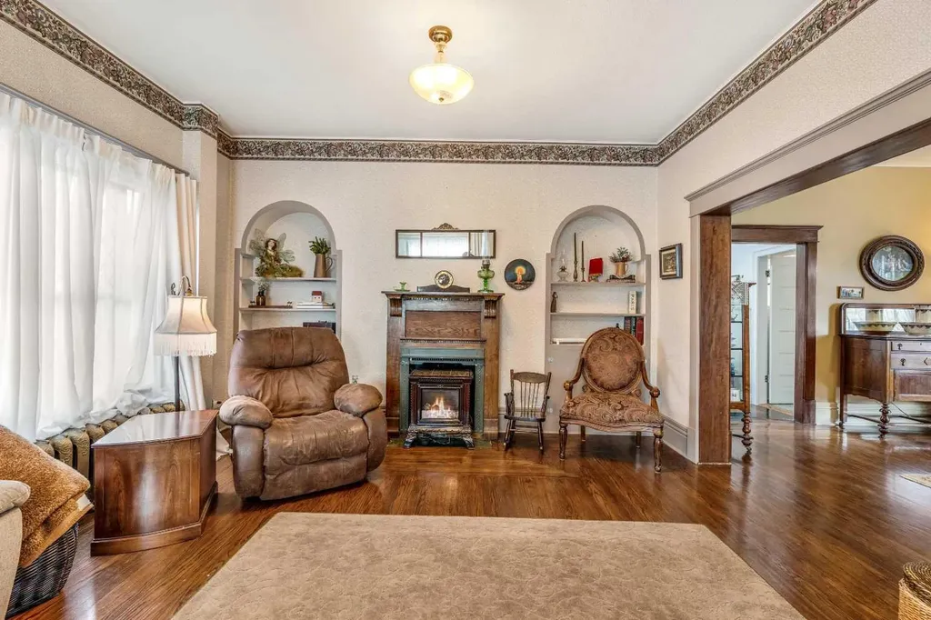 327 20 Street Fort Macleod AB T0L 0Z0