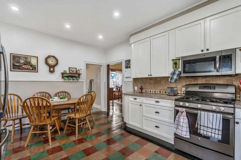 327 20 Street Fort Macleod AB T0L 0Z0