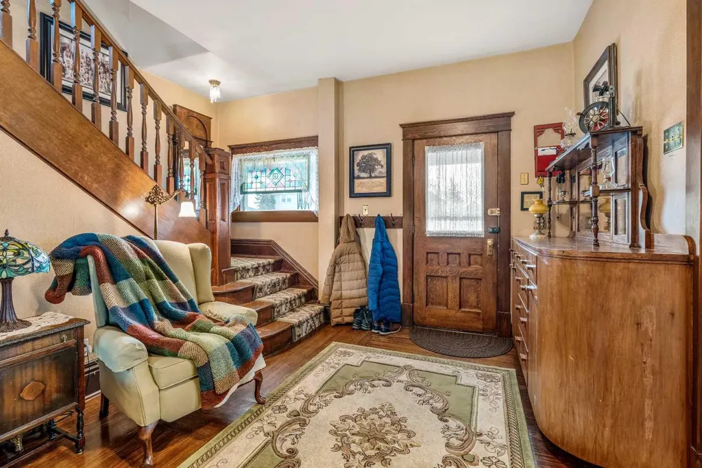 327 20 Street Fort Macleod AB T0L 0Z0