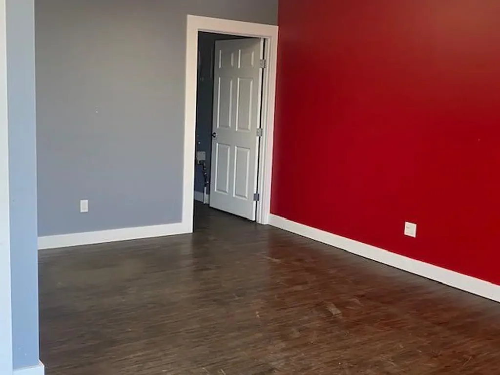 1909,1911 19 Avenue Wainwright AB T9W 1L2