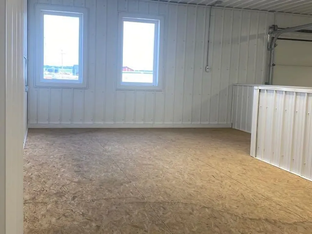 1909,1911 19 Avenue Wainwright AB T9W 1L2