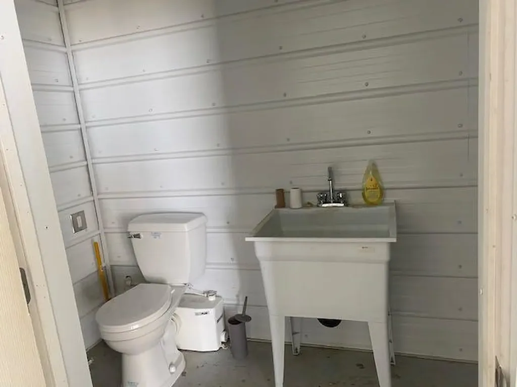 1909,1911 19 Avenue Wainwright AB T9W 1L2