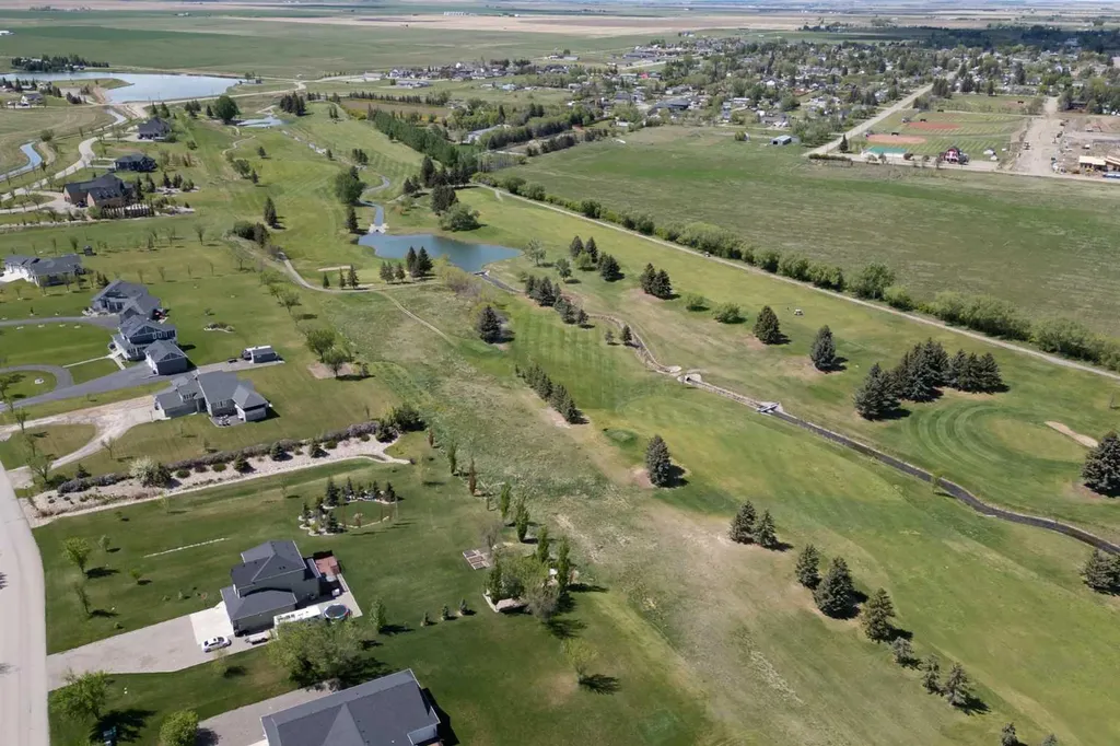 46 Pebblecreek Cove Raymond AB T0K 2S0
