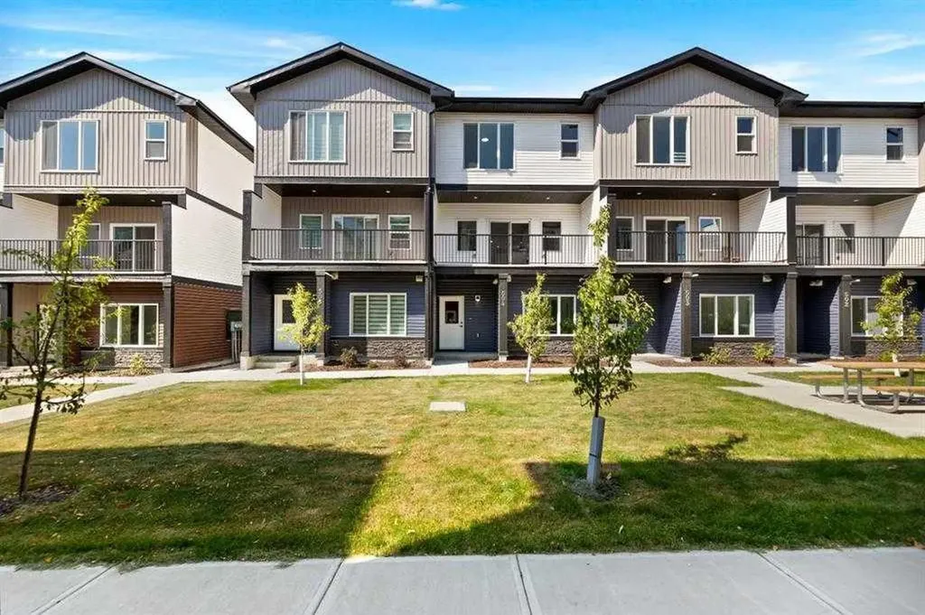 90 Corner Meadows Manor NE Calgary AB T3N 2N8