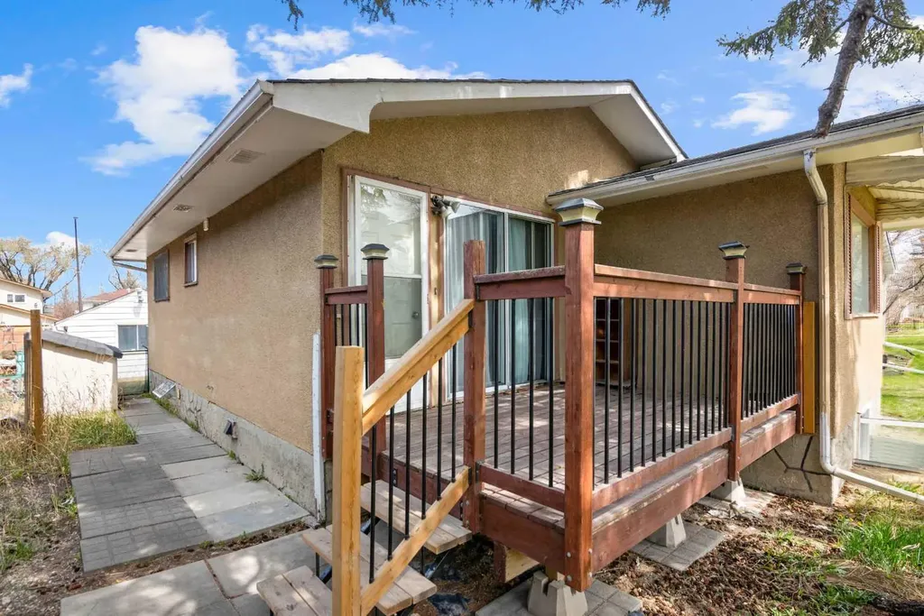 3431 30a Avenue SE Calgary AB T2B 0H7