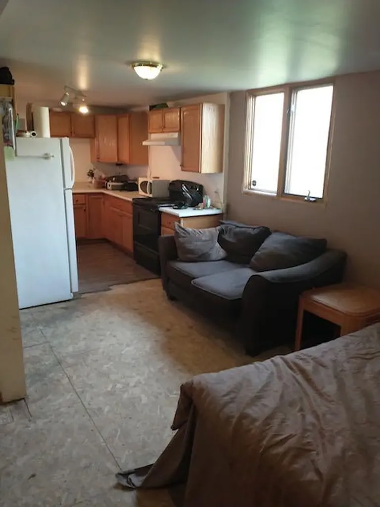 118 Main Street Chauvin AB T0B 0V0