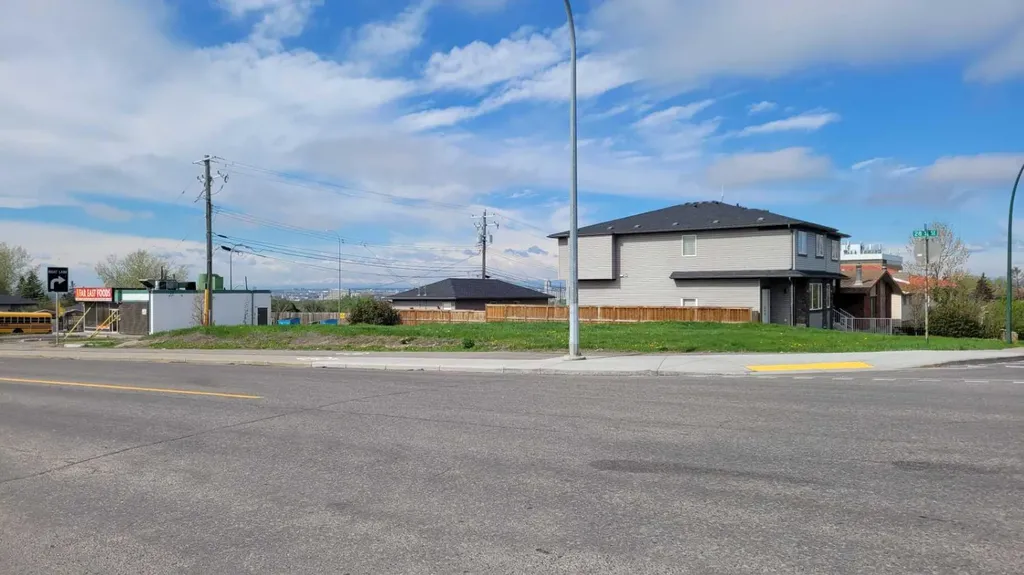 2837 16 Avenue SE Calgary AB T2A 0M7