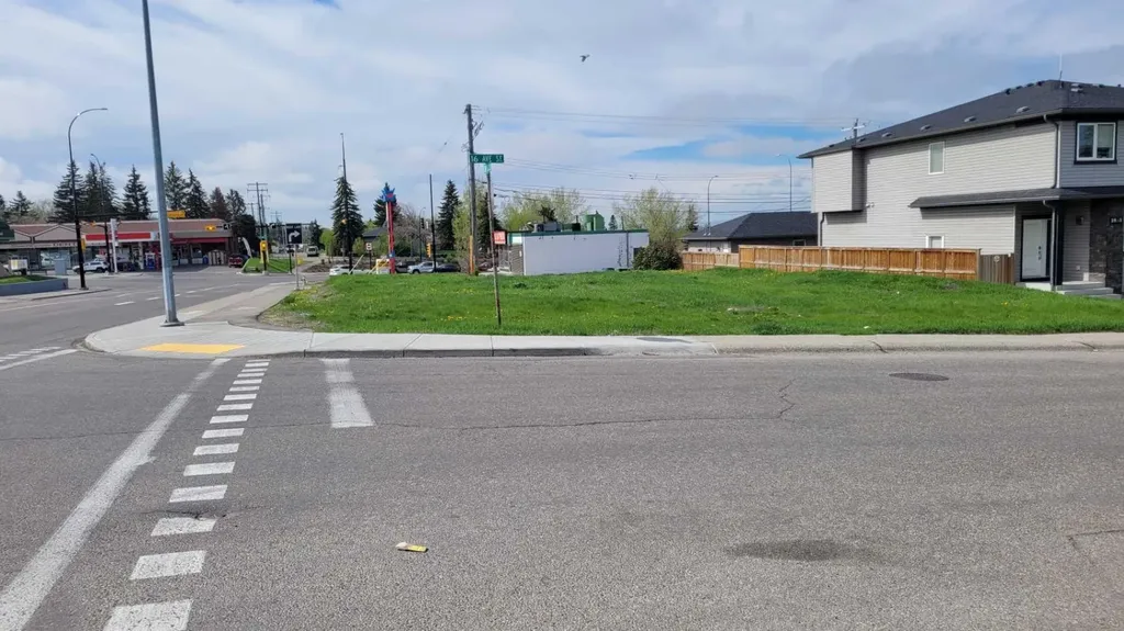 2837 16 Avenue SE Calgary AB T2A 0M7