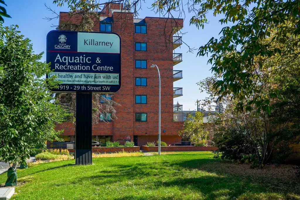 2701 28 Avenue SW Calgary AB T2T 1J7