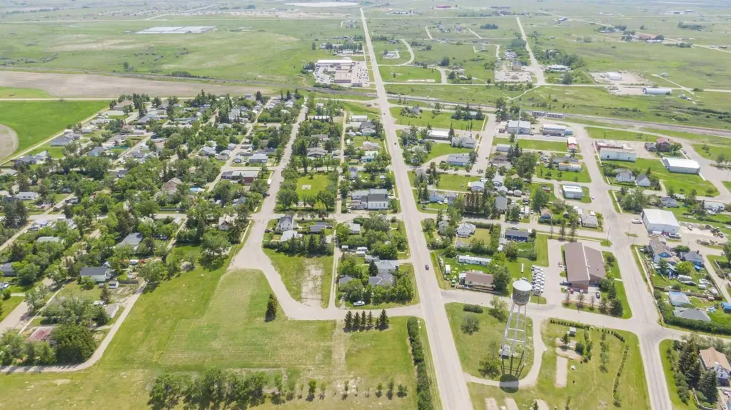 218 9 Avenue Gleichen AB T0J 1N0
